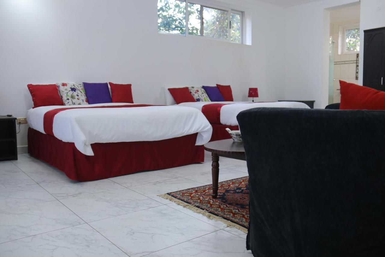 The Shoebill Nest Bed and Breakfast Kampala Esterno foto